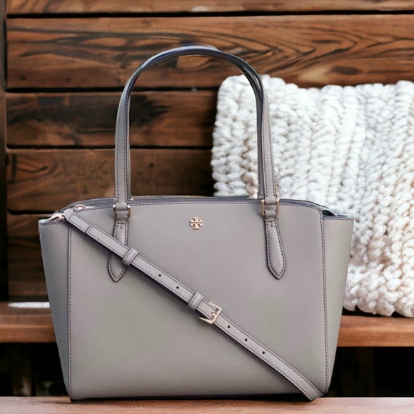 TORY BURCH Large Top Zip Tote Saffiano Leather in French Gray. NWT - Picture 9 of 9